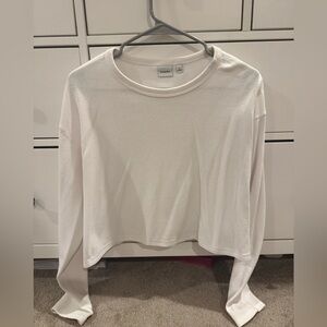Aritzia Sunday Best long sleeve white ribbed shirt